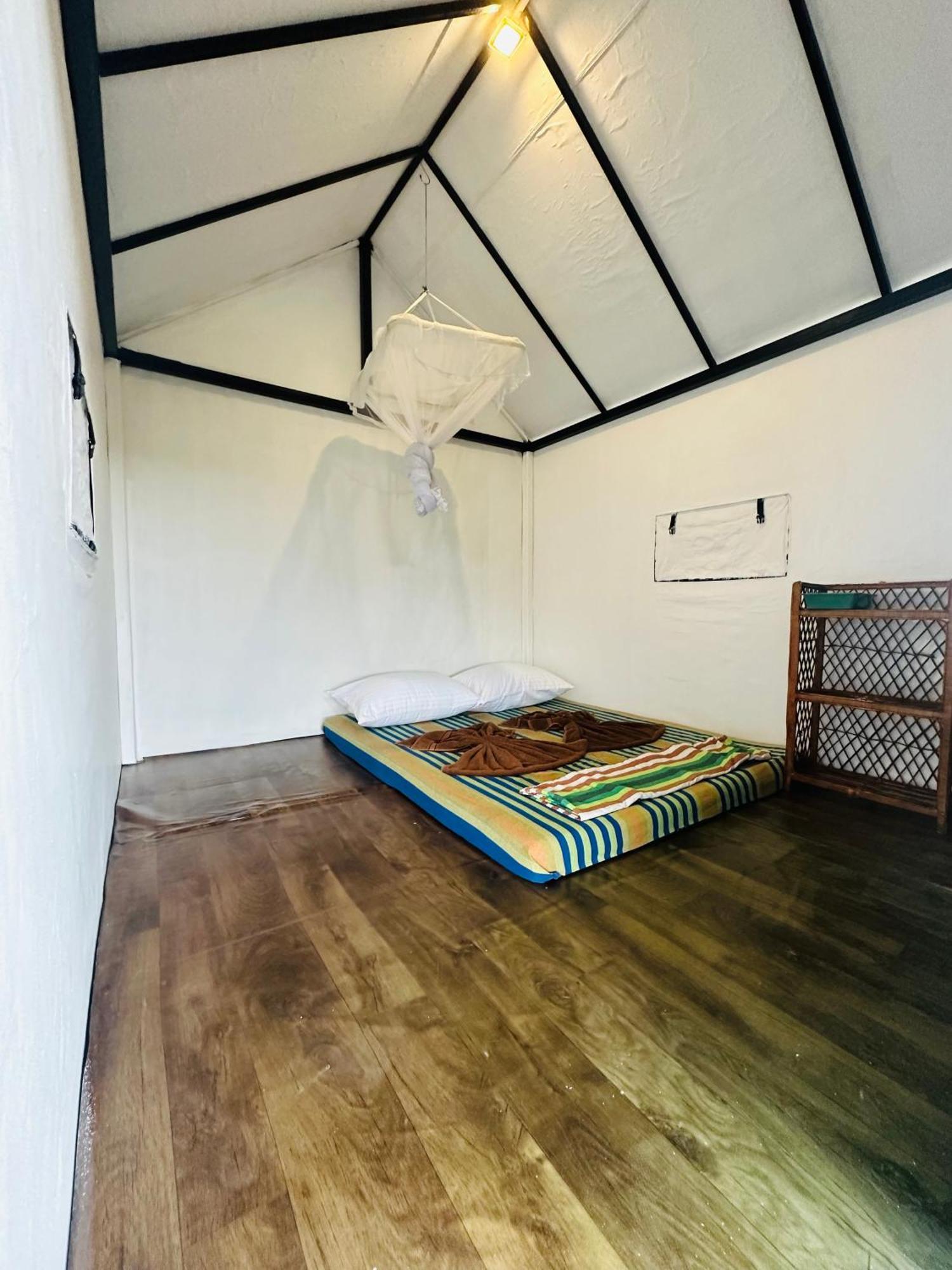 The Sky Tents Канді Екстер'єр фото