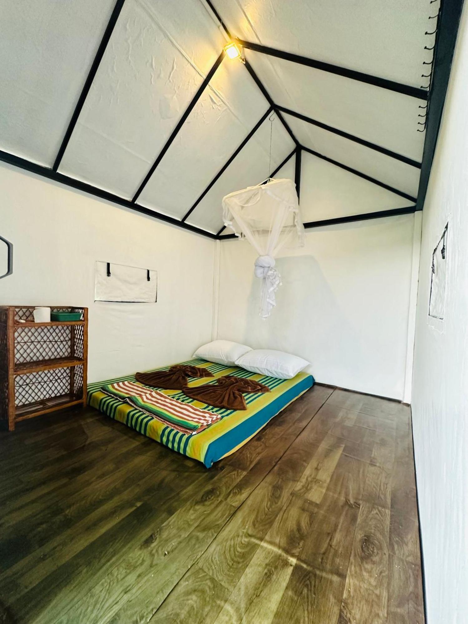 The Sky Tents Канді Екстер'єр фото